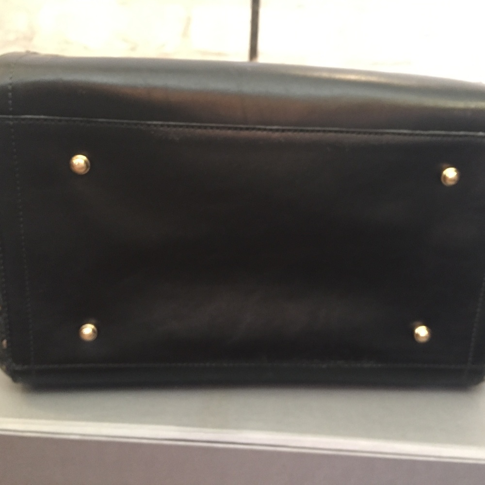 SOLD! Firefly Gardner Hadley Tote!  Like New! - Picture 4 of 6